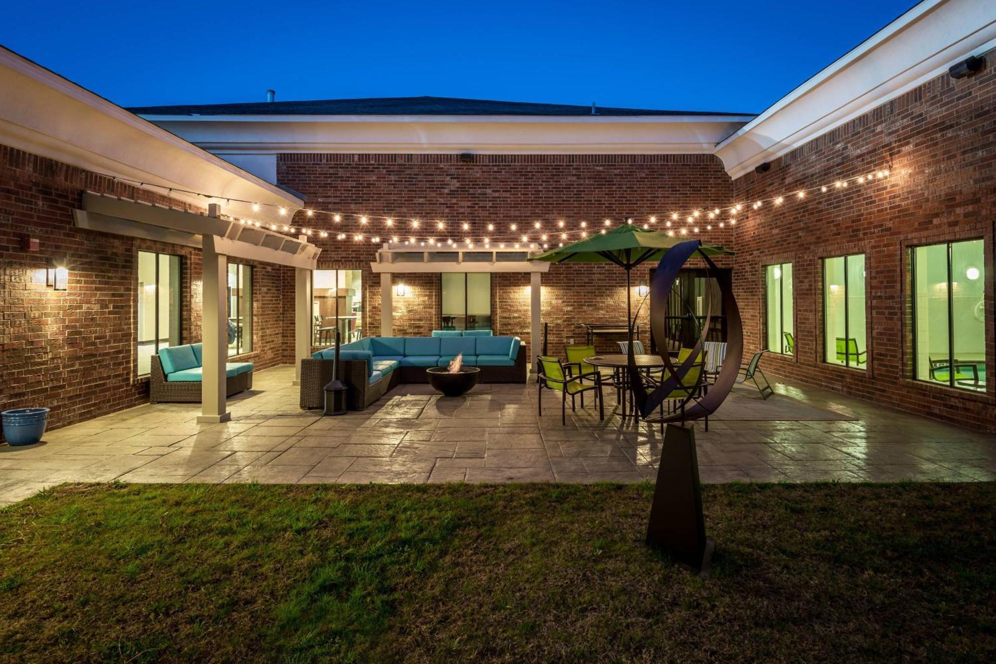 Springhill Suites By Marriott Denton Exteriör bild