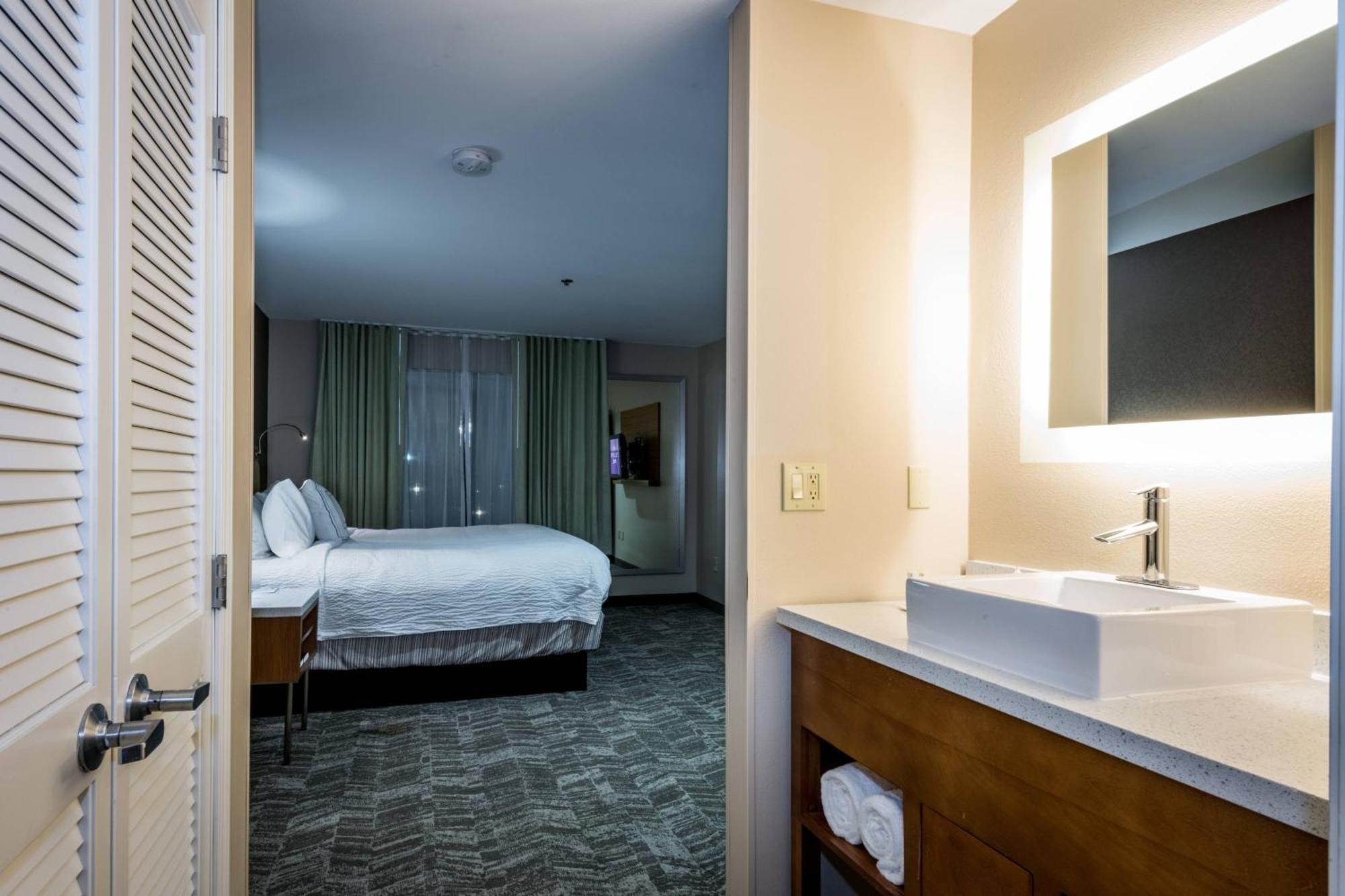 Springhill Suites By Marriott Denton Exteriör bild