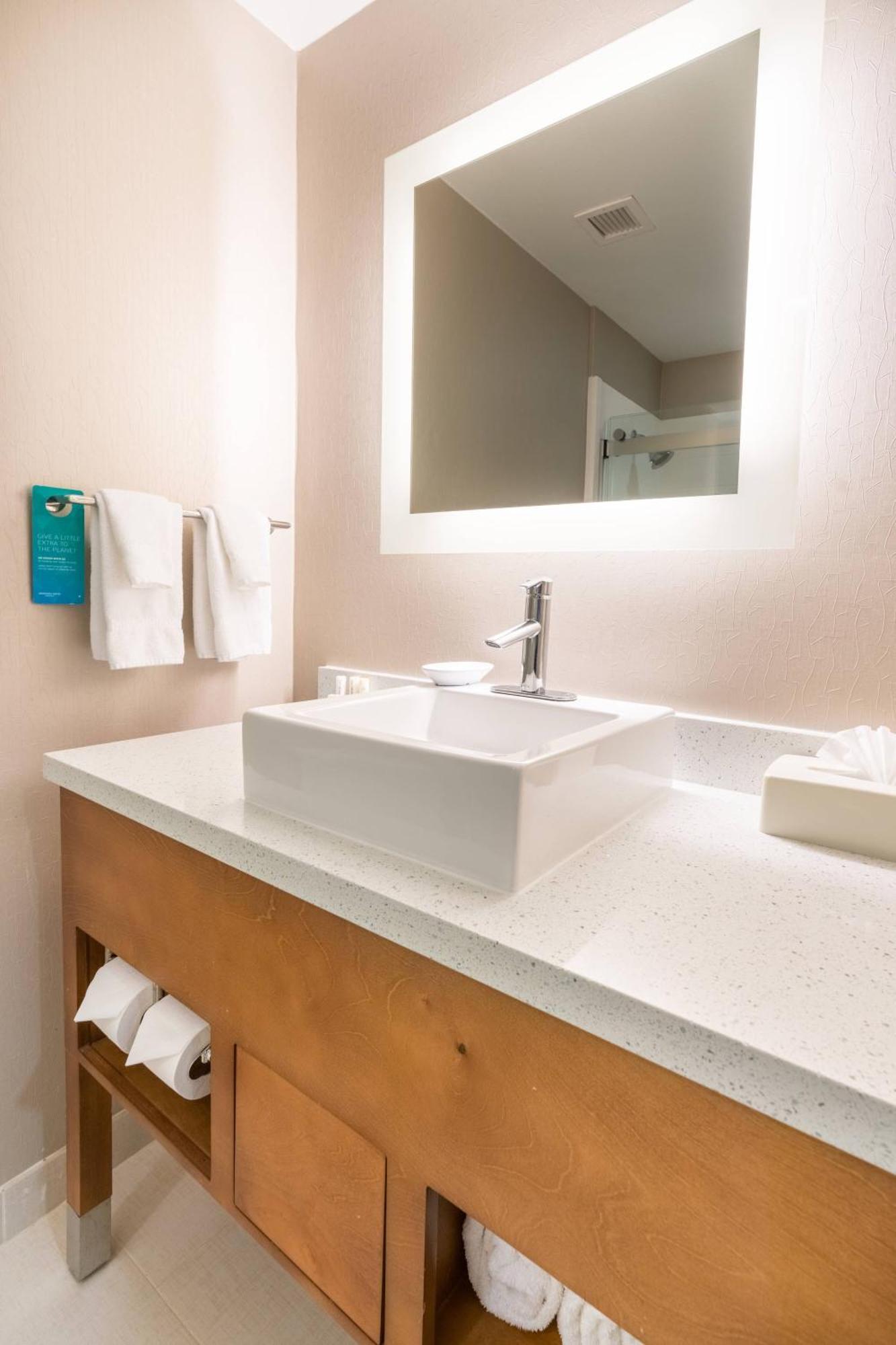 Springhill Suites By Marriott Denton Exteriör bild