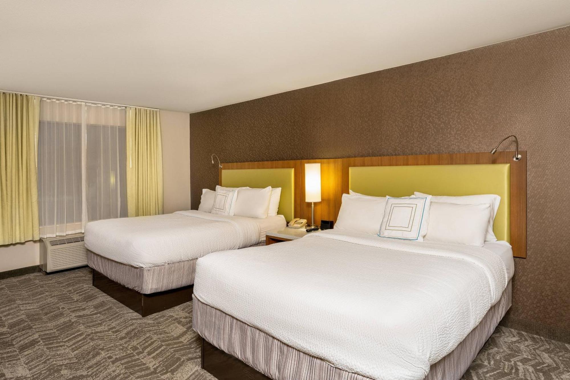 Springhill Suites By Marriott Denton Exteriör bild