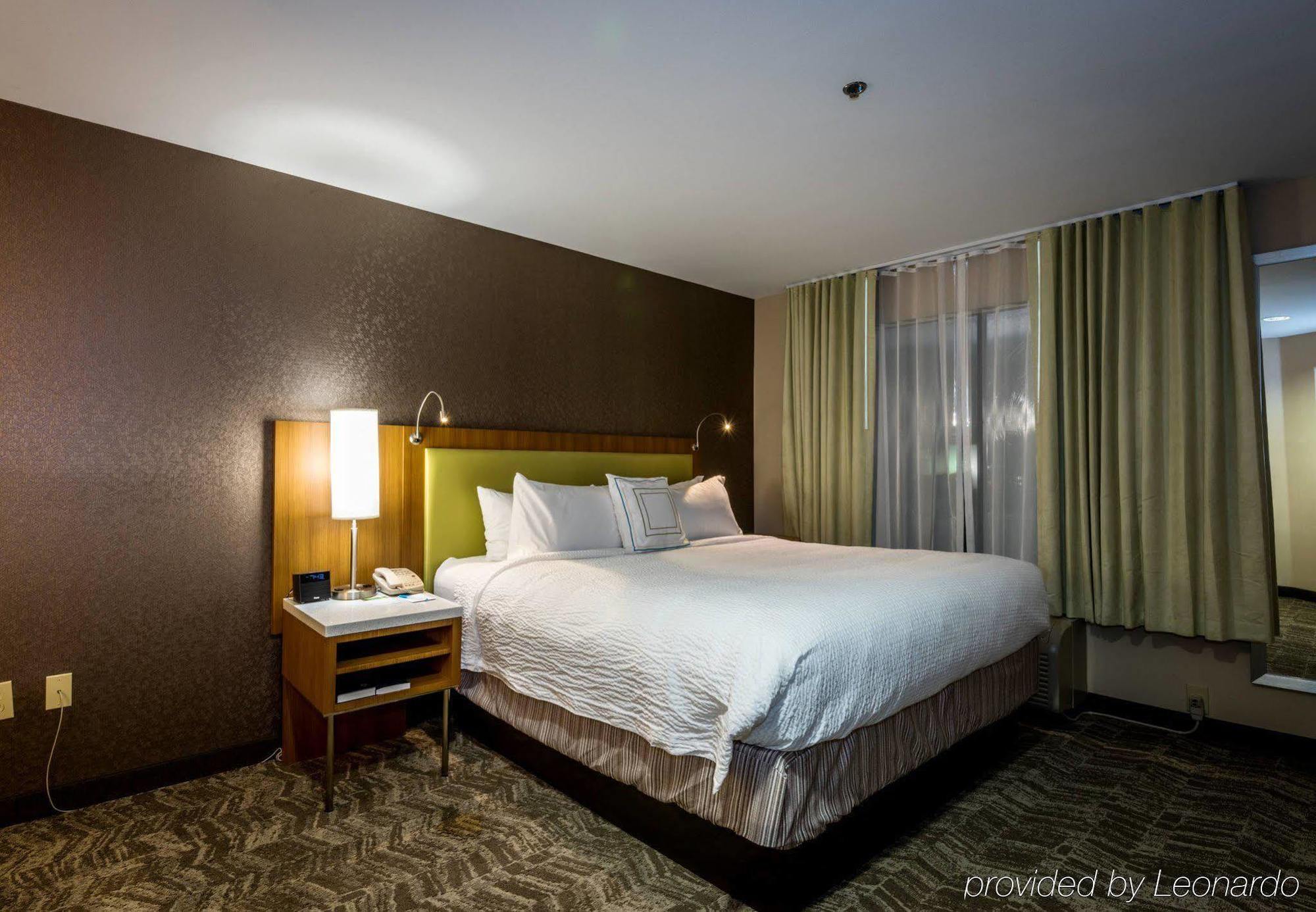 Springhill Suites By Marriott Denton Exteriör bild
